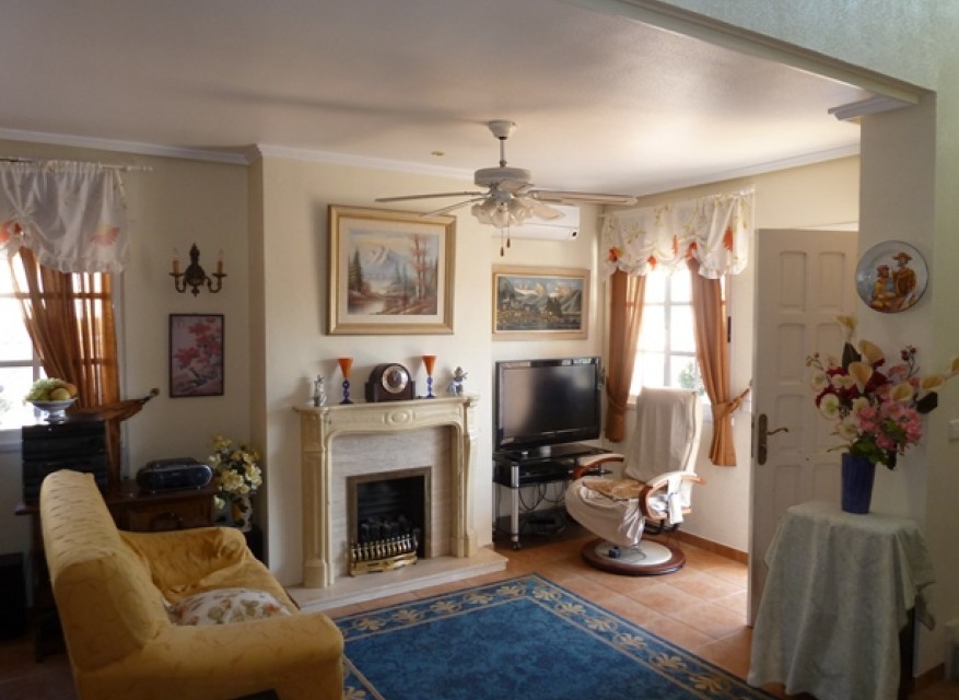 Re-Sale - Detached Villa - Orihuela Costa - Punta Prima