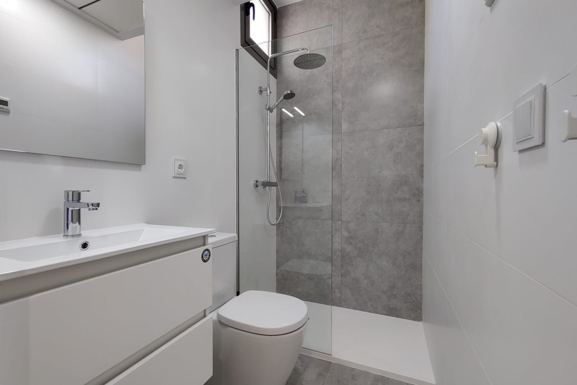 Re-Sale - Detached Villa - Orihuela Costa - Villamartin
