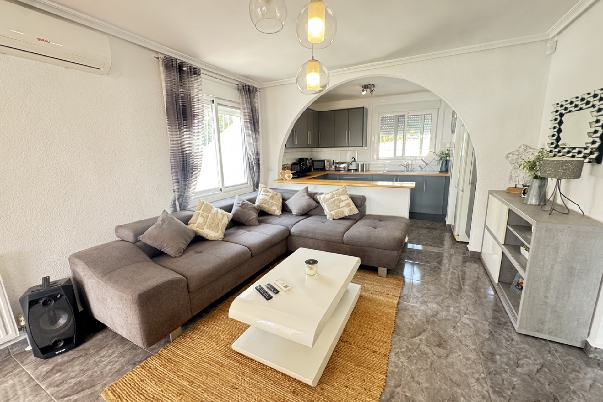 Re-Sale - Detached Villa - Orihuela Costa - Villamartin