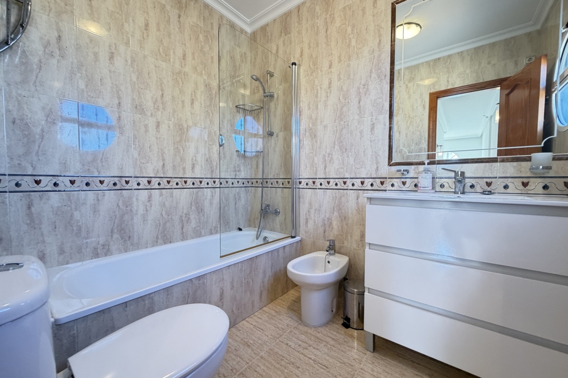 Re-Sale - Detached Villa - Orihuela Costa - Villamartin
