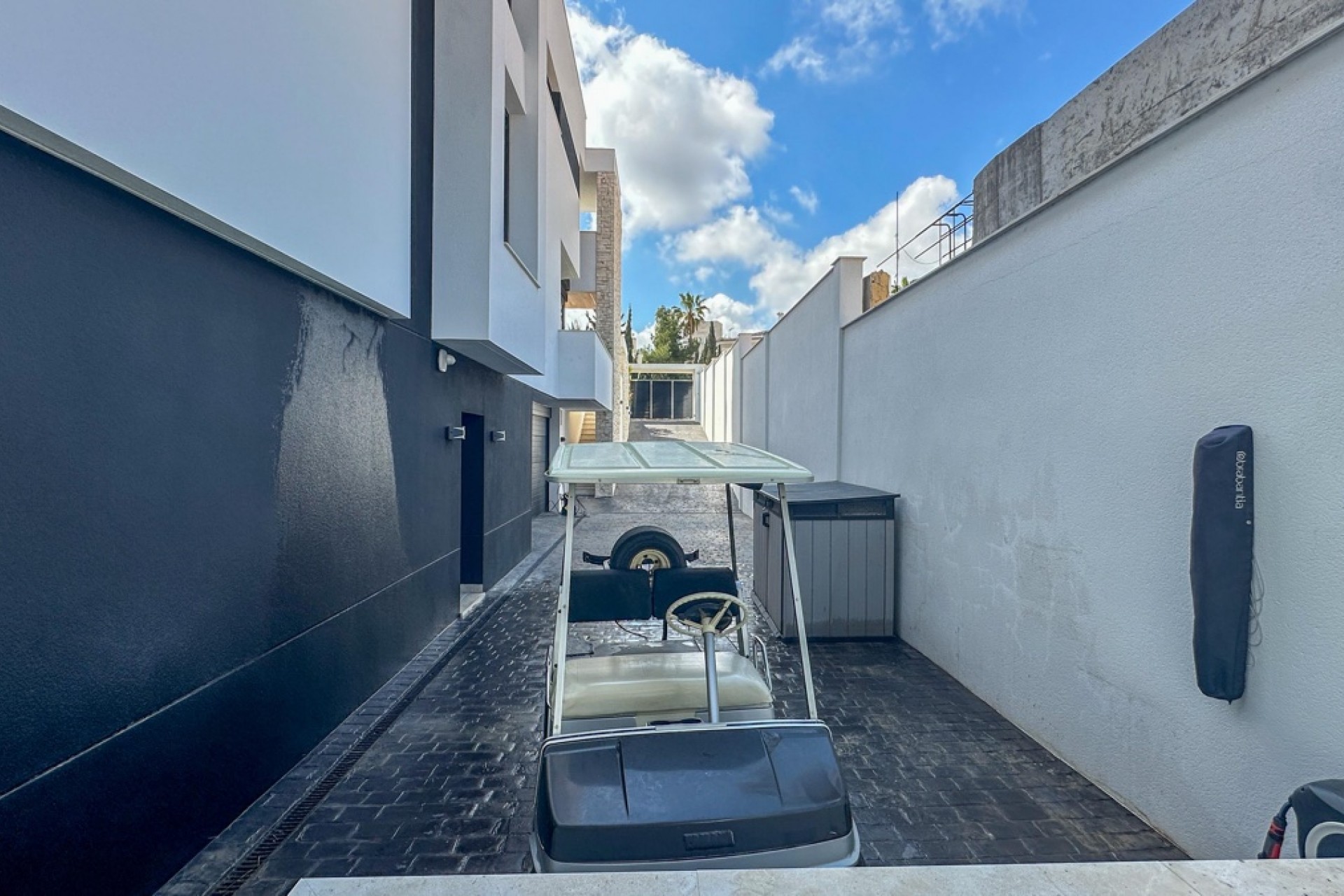 Re-Sale - Detached Villa - Orihuela Costa - Villamartin