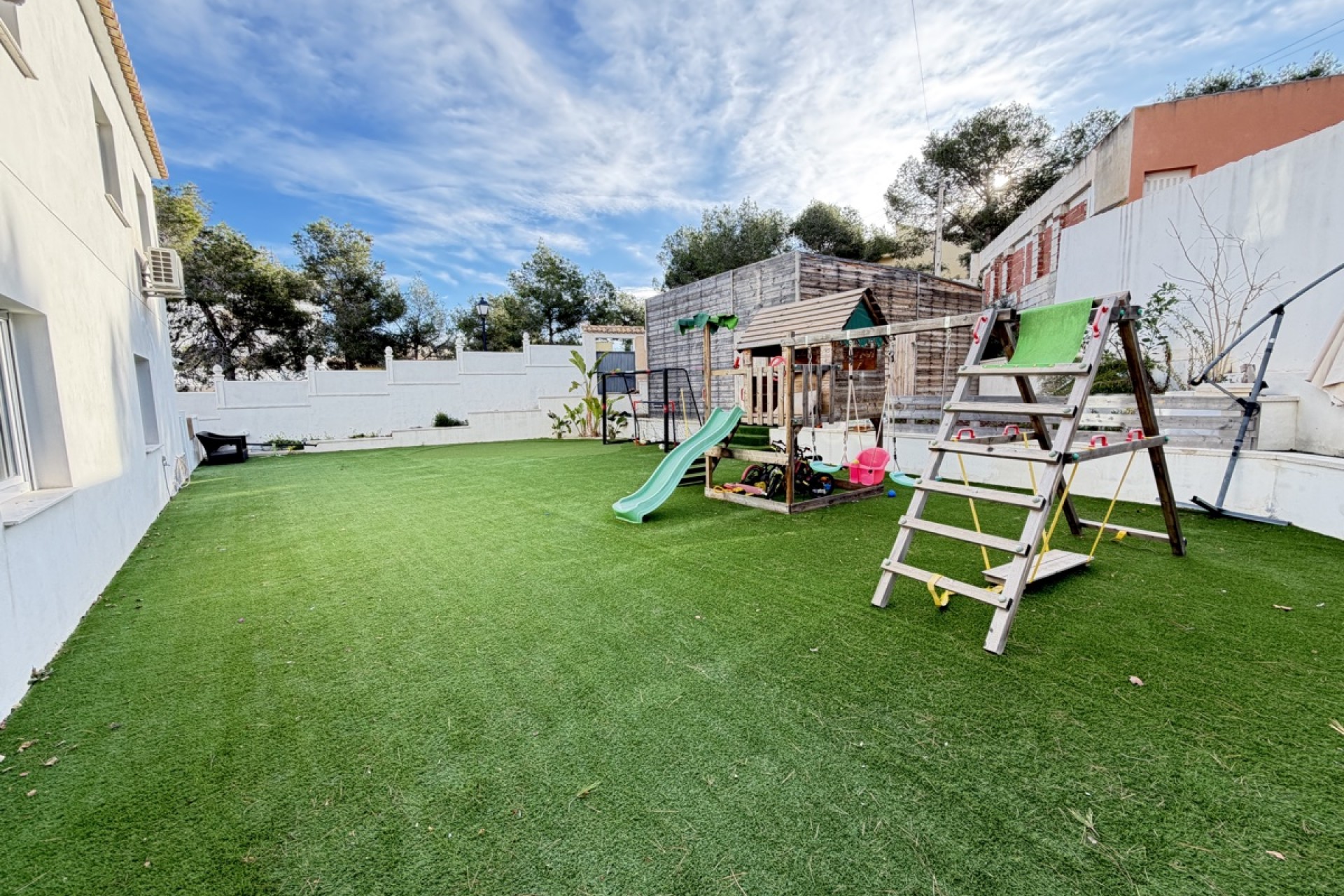 Re-Sale - Detached Villa - Orihuela Costa - Villamartin