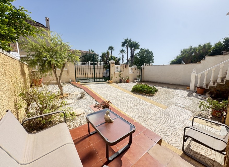Re-Sale - Detached Villa - Orihuela Costa - Villamartin