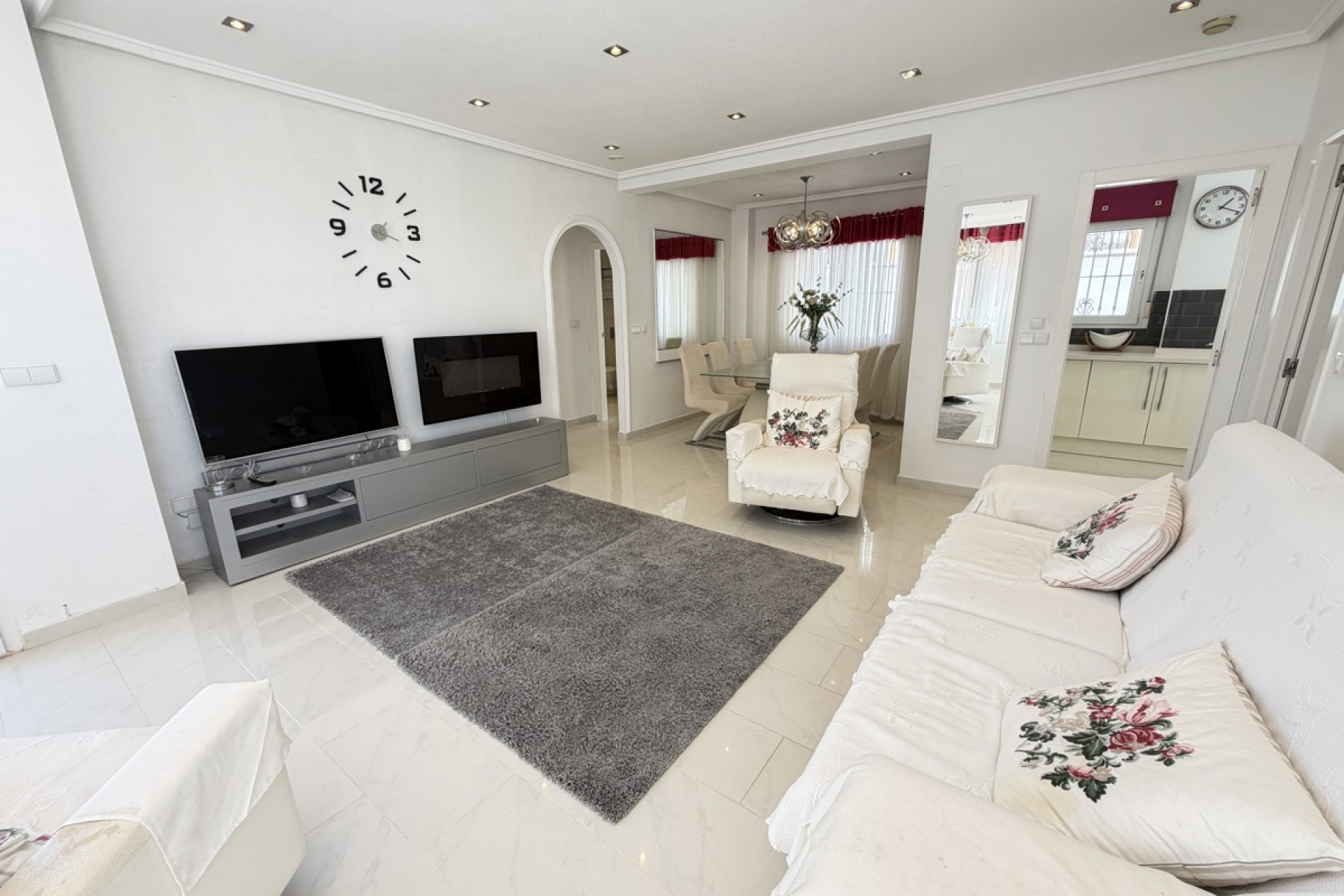Re-Sale - Detached Villa - San Miguel de Salinas - Lake View Mansions