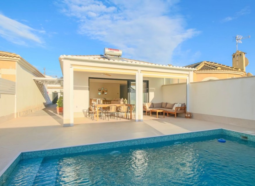 Re-Sale - Detached Villa - Torrevieja - El Chaparral