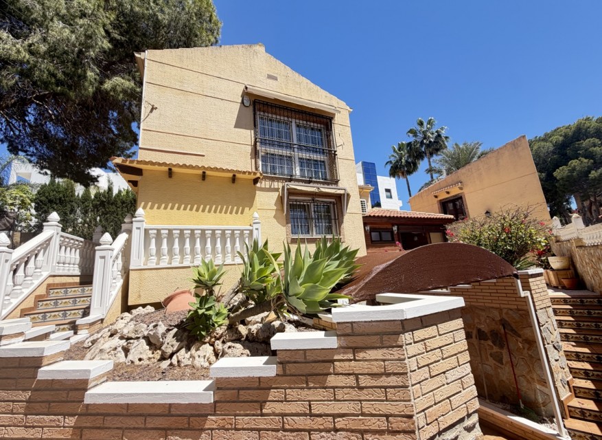 Re-Sale - Detached Villa - Torrevieja - Los Balcones