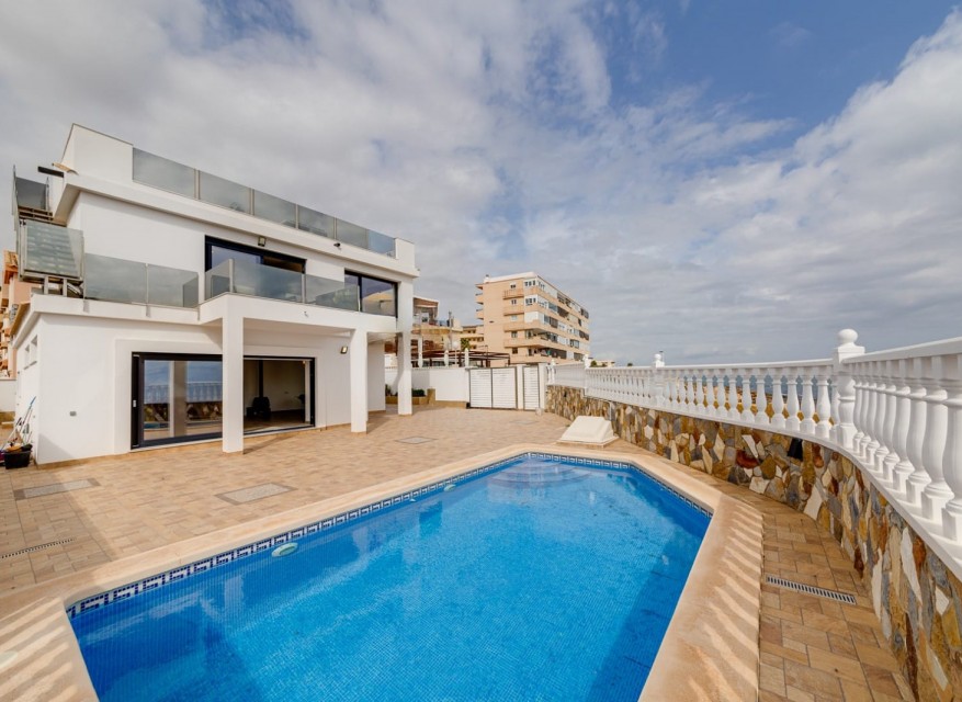 Re-Sale - Detached Villa - Torrevieja - Torre La Mata