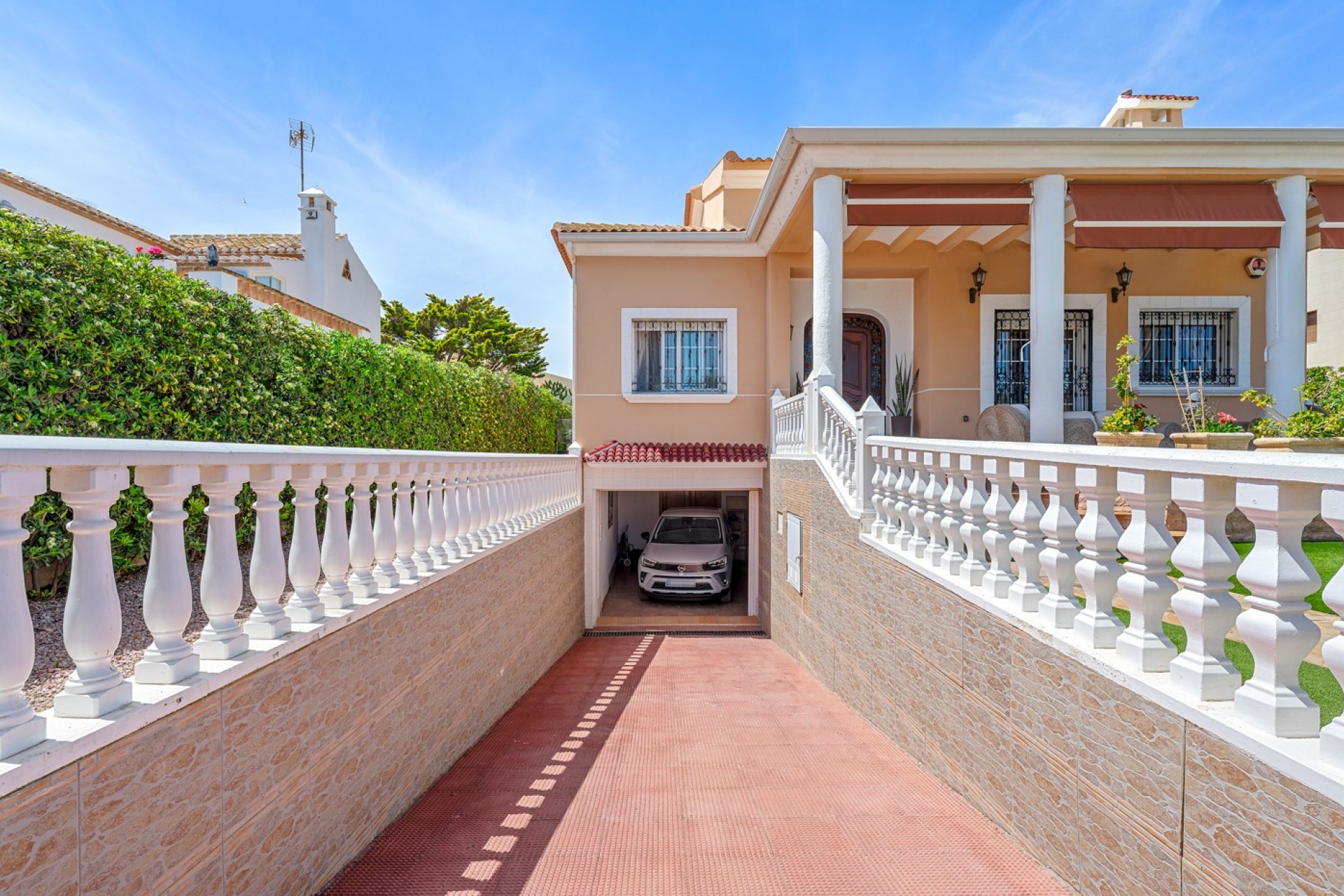 Re-Sale - Detached Villa - Torrevieja - Torre La Mata