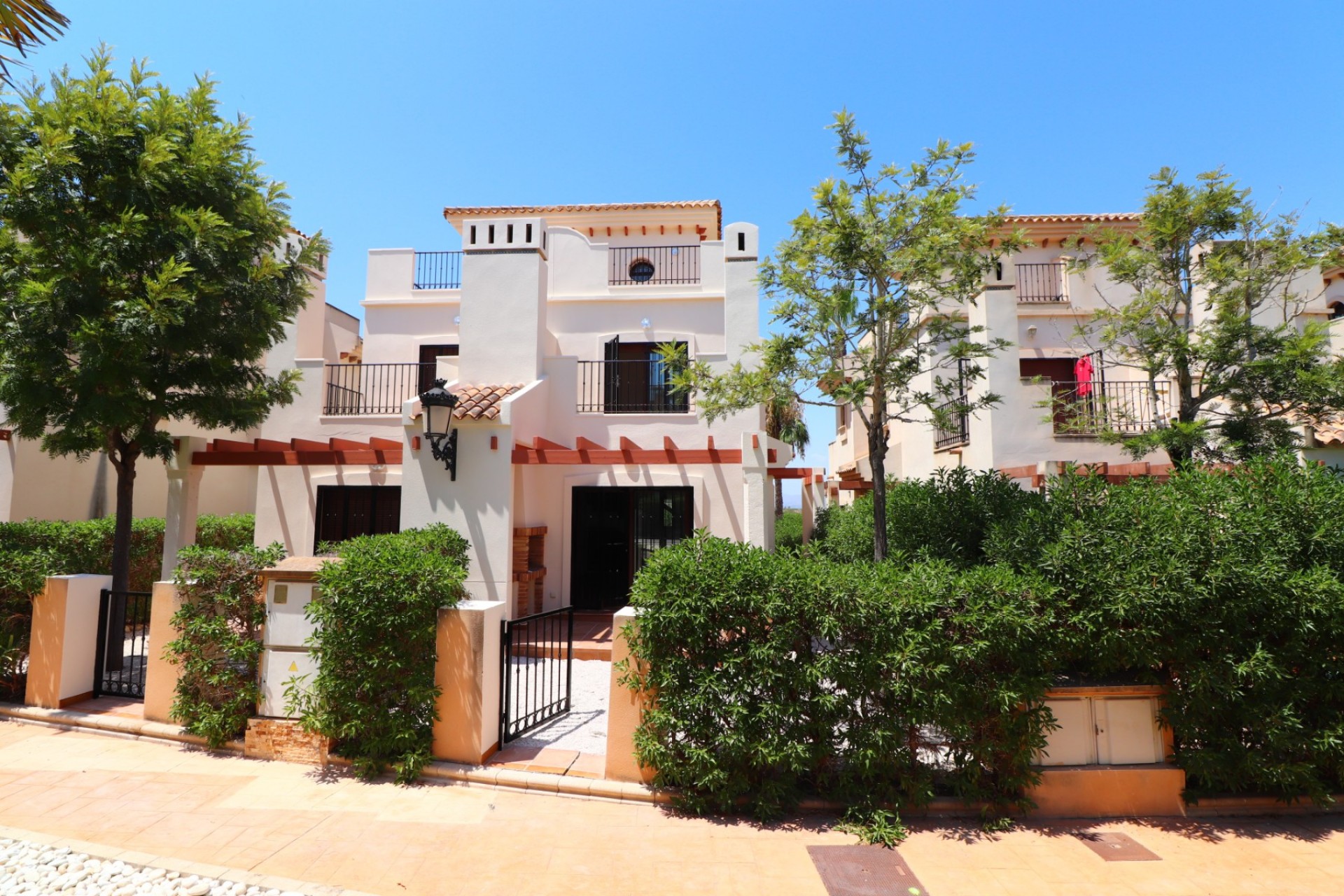 Re-Sale - Semi Detached Villa - Algorfa - La Finca Golf Resort