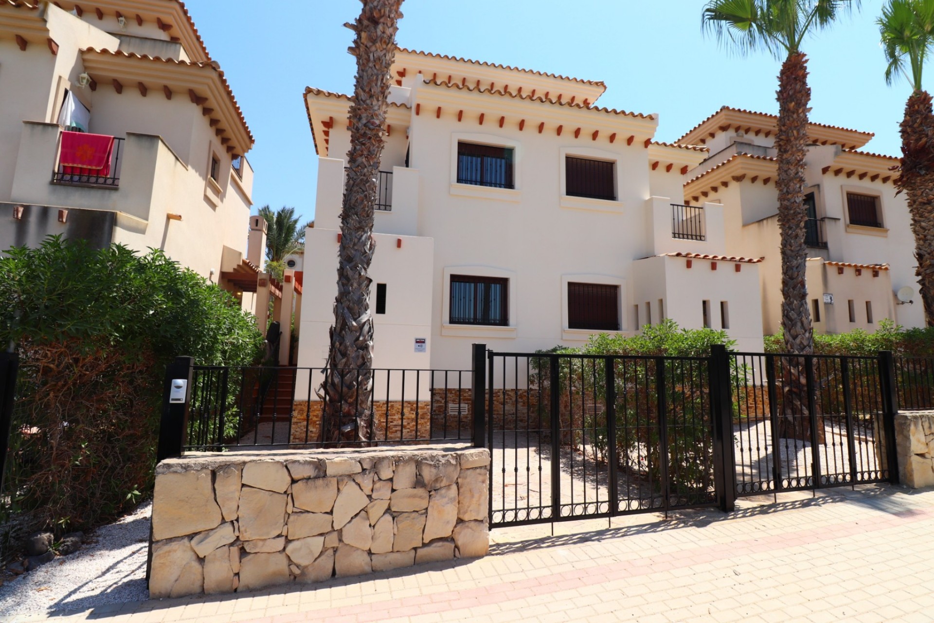 Re-Sale - Semi Detached Villa - Algorfa - La Finca Golf Resort