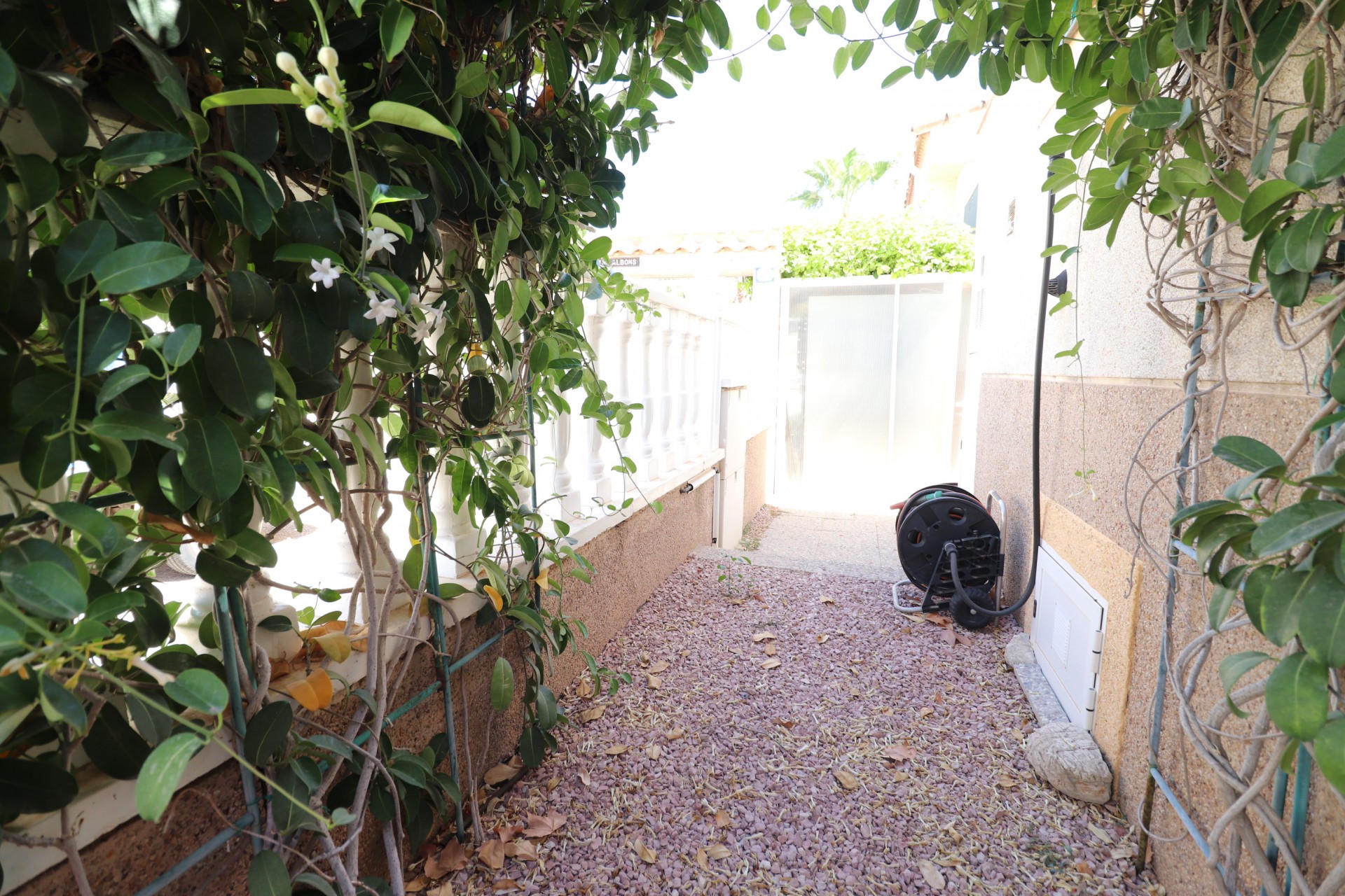 Re-Sale - Semi Detached Villa - Algorfa - Montebello