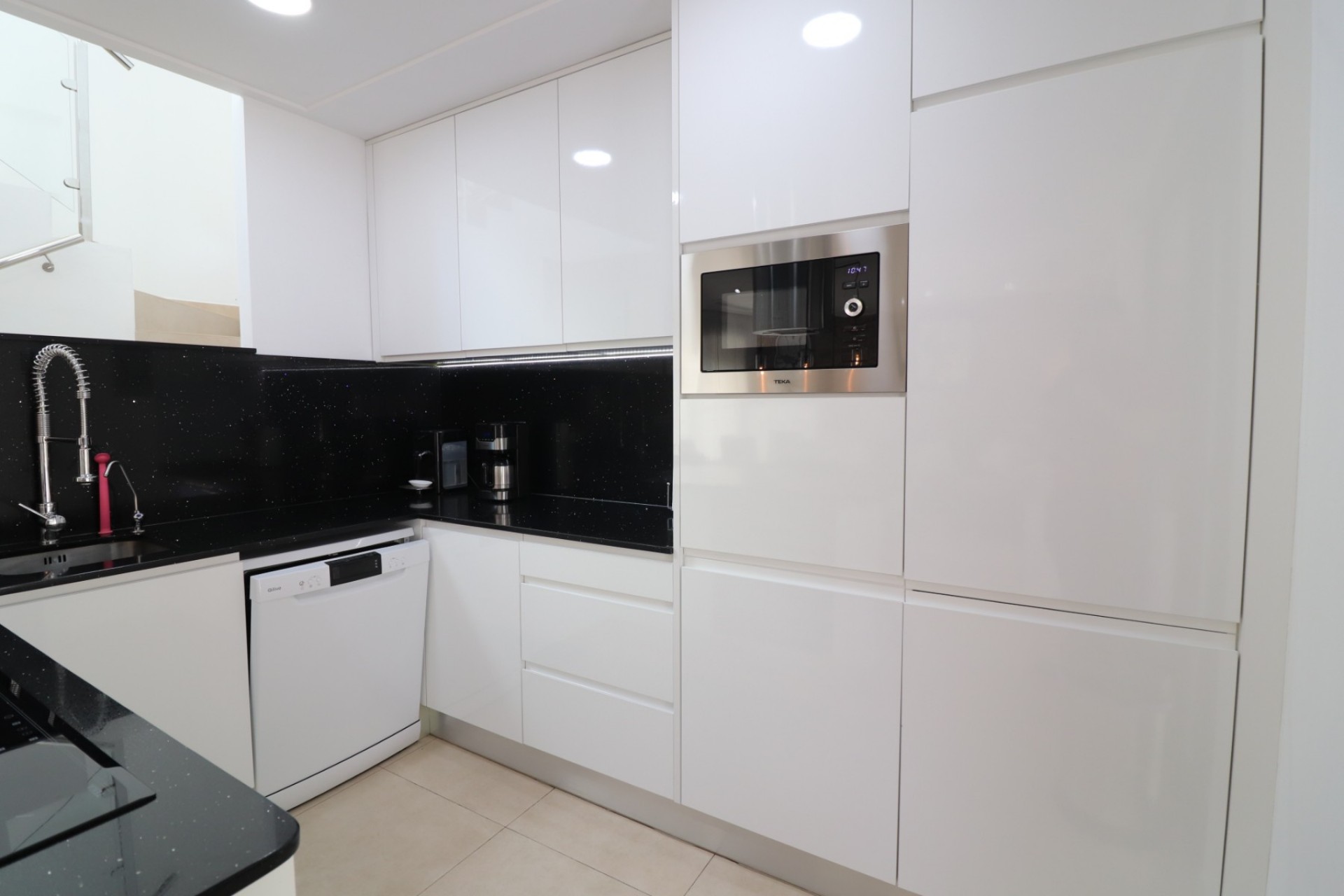 Re-Sale - Semi Detached Villa - Benijofar - Benijofar - Village