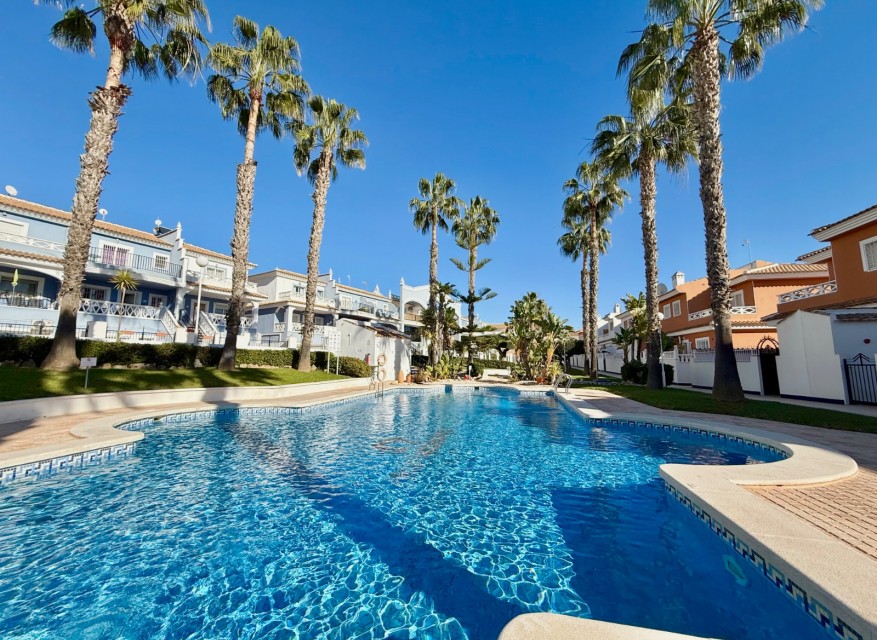 Re-Sale - Semi Detached Villa - Ciudad Quesada - Doña Pepa