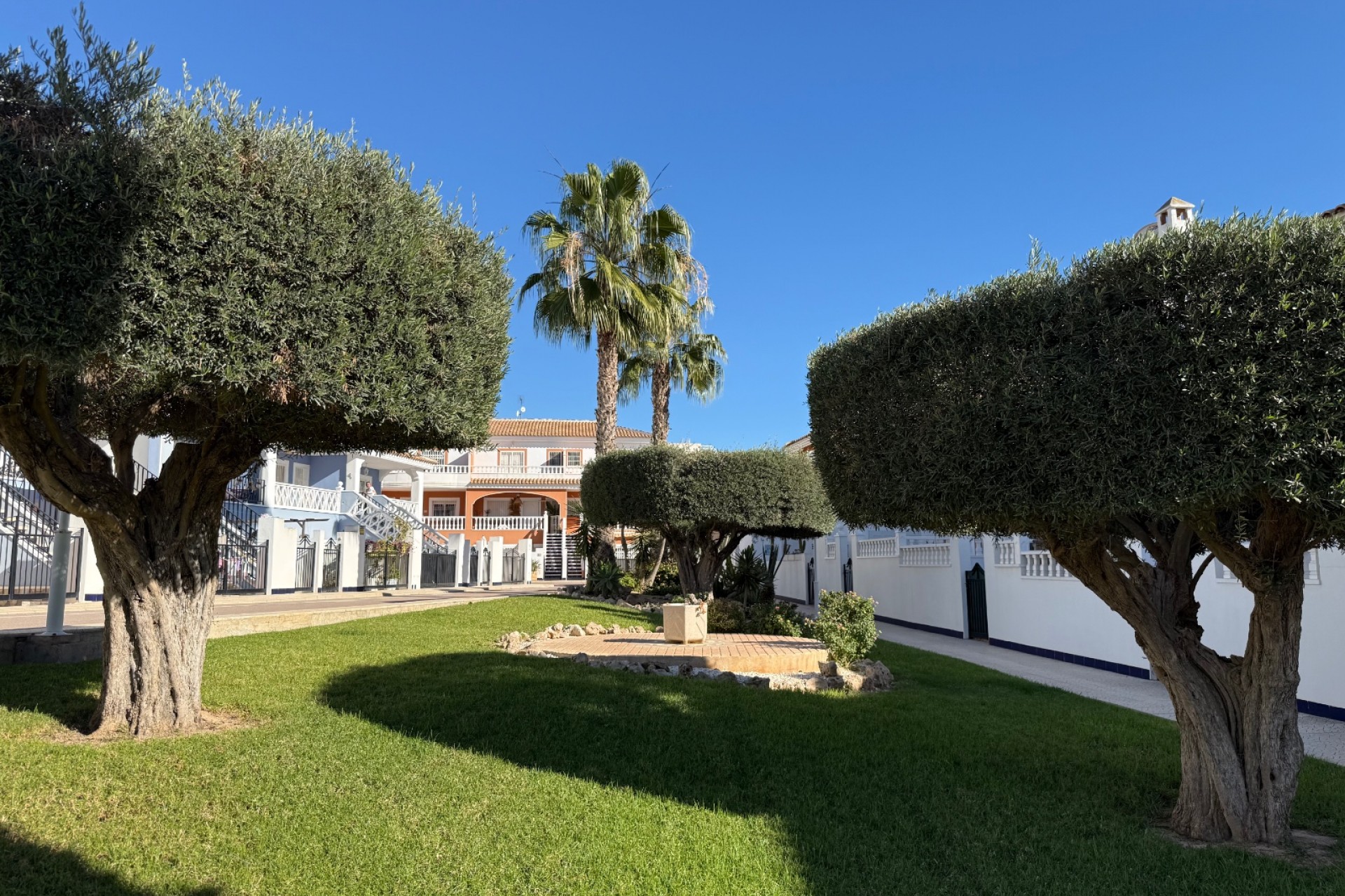 Re-Sale - Semi Detached Villa - Ciudad Quesada - Doña Pepa