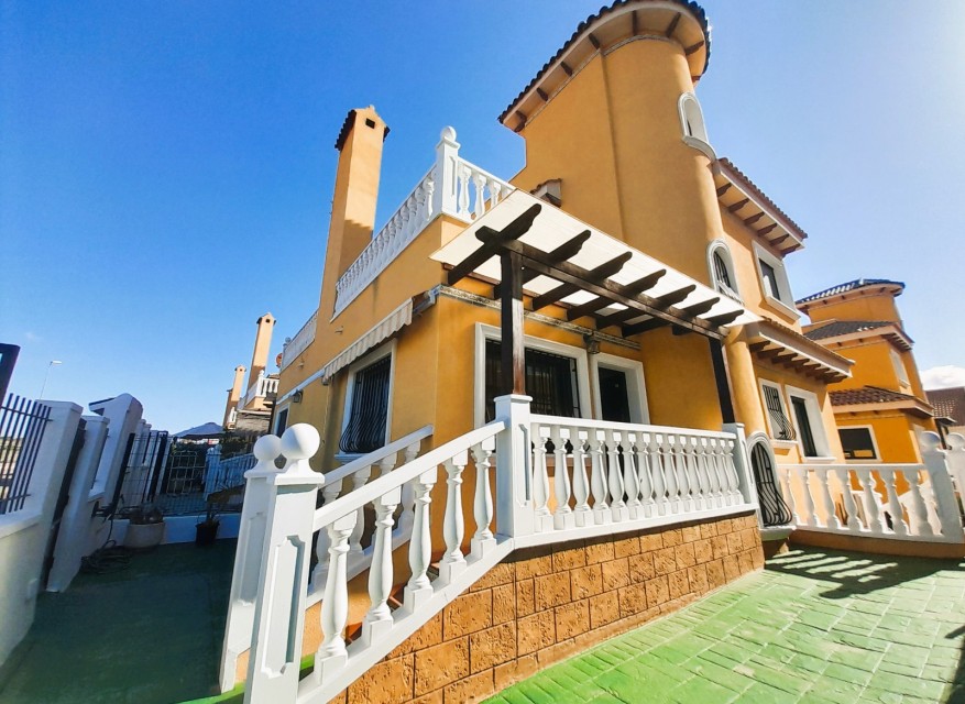 Re-Sale - Semi Detached Villa - Ciudad Quesada - Lo Marabu