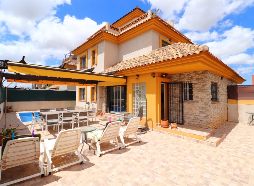 Re-Sale - Semi Detached Villa - Los Montesinos - La Herrada