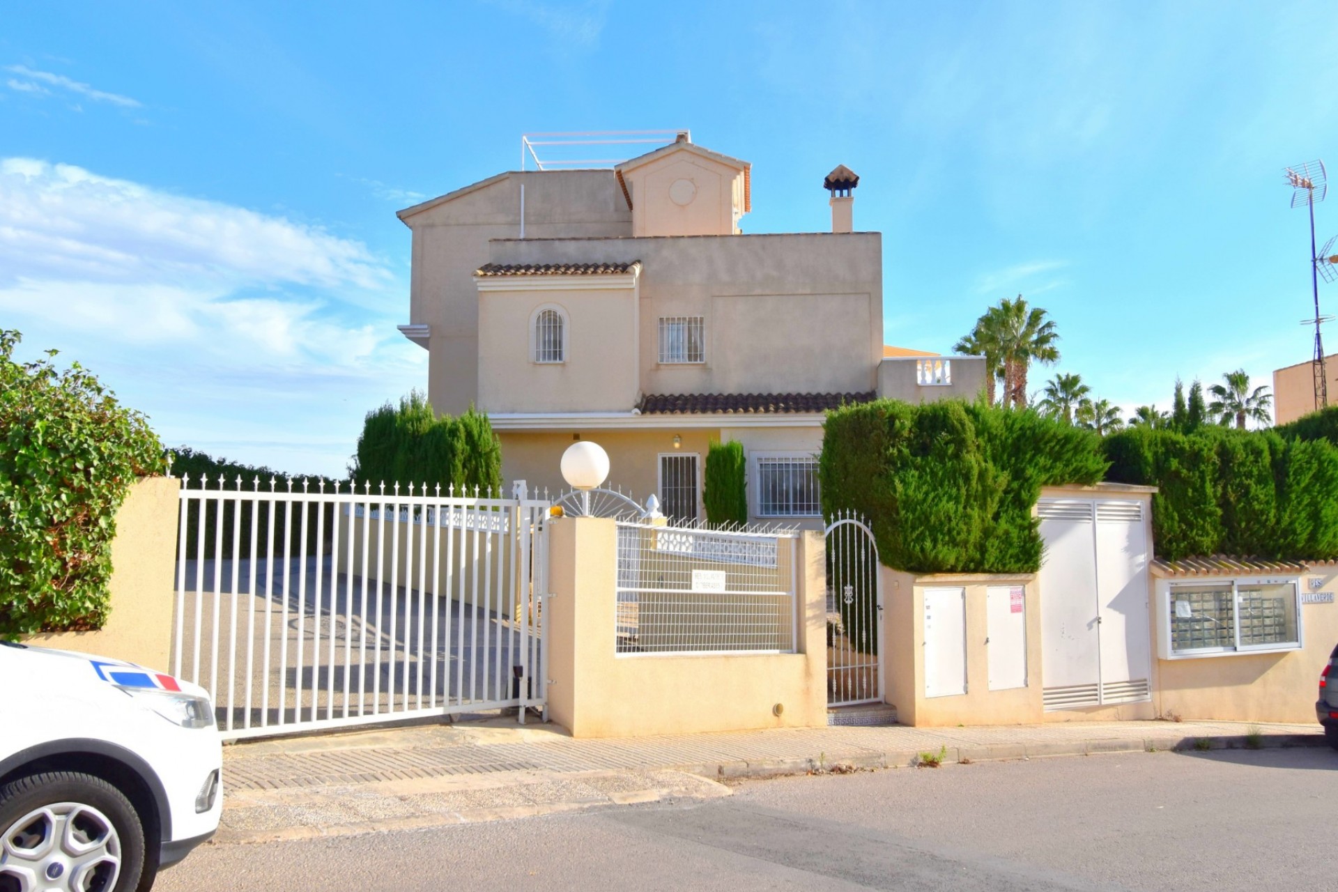 Re-Sale - Semi Detached Villa - Orihuela Costa - Los Altos