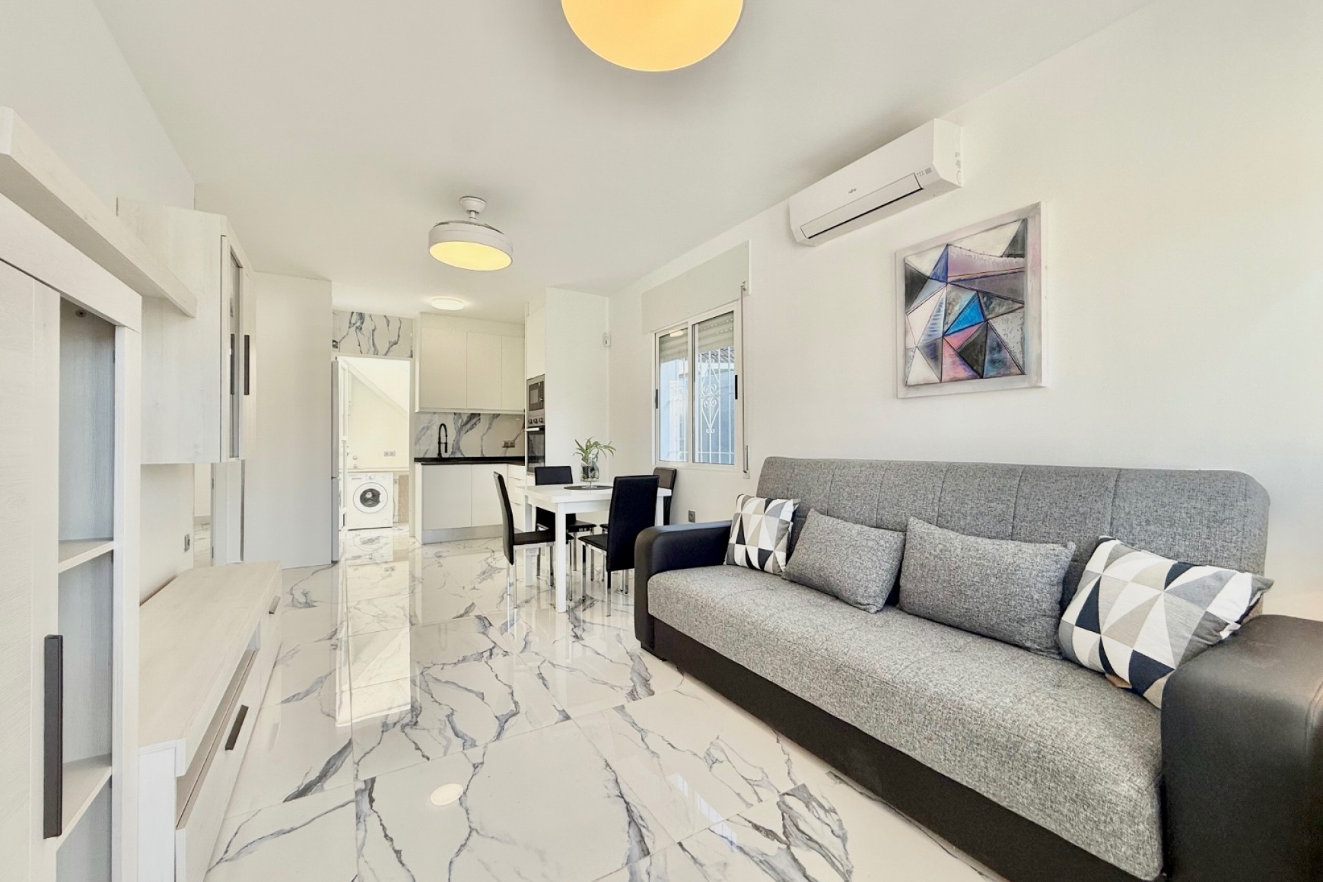 Re-Sale - Semi Detached Villa - Torrevieja - El Chaparral