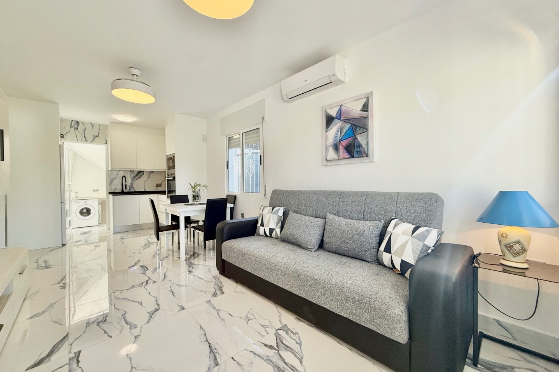 Re-Sale - Semi Detached Villa - Torrevieja - El Chaparral