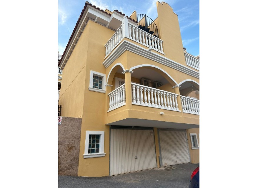 Re-Sale - Townhouse - Algorfa - Algorfa - Village
