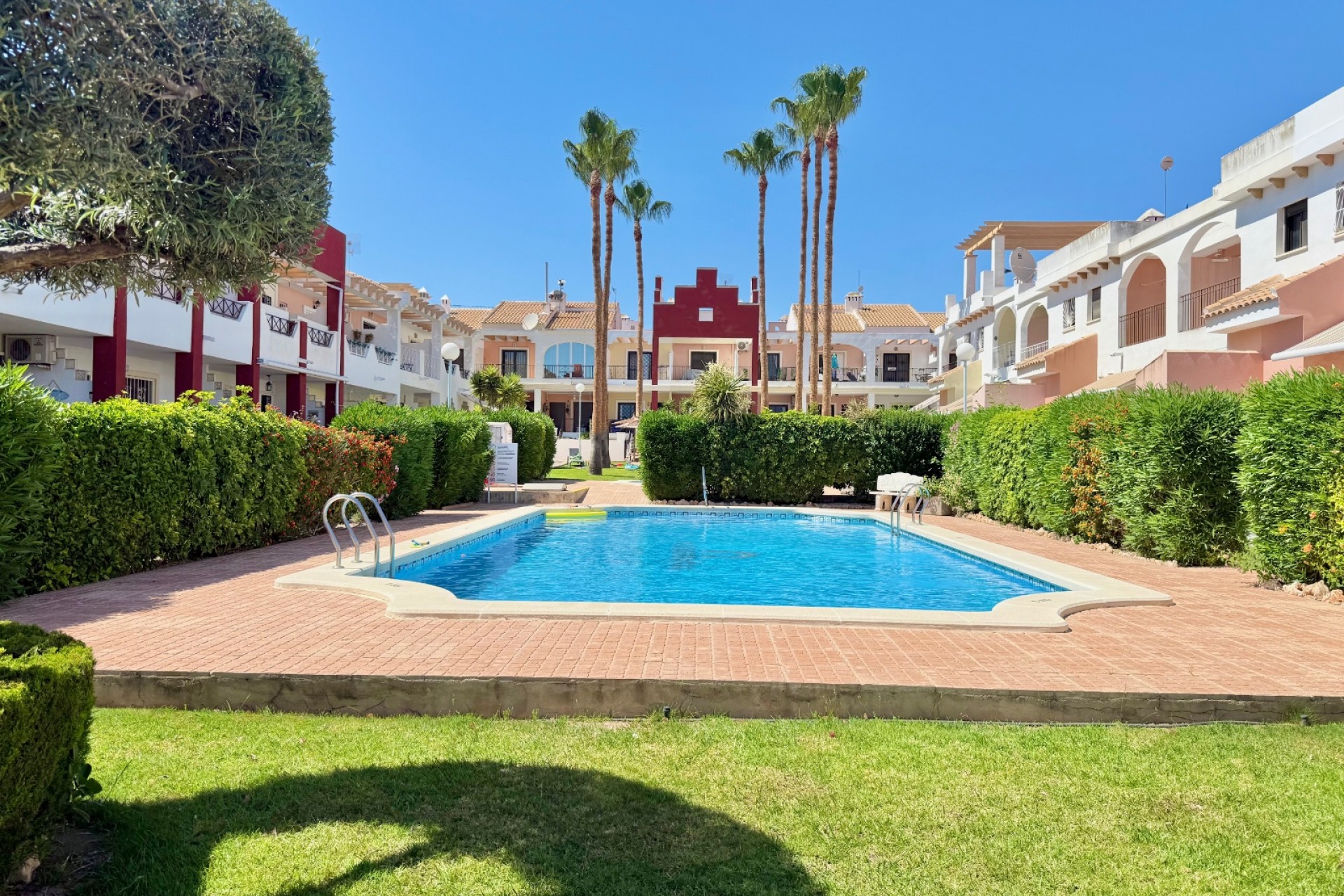 Re-Sale - Townhouse - Ciudad Quesada - Doña Pepa