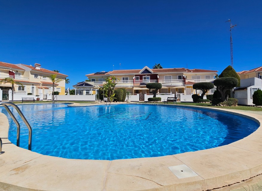 Re-Sale - Townhouse - Ciudad Quesada - Lo Marabu
