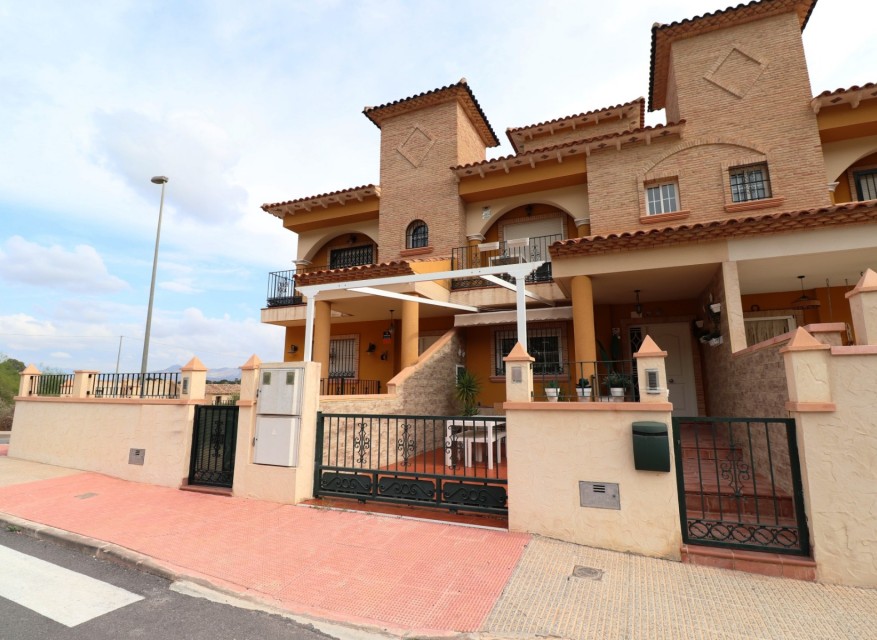 Re-Sale - Townhouse - Cox - Cox - Country