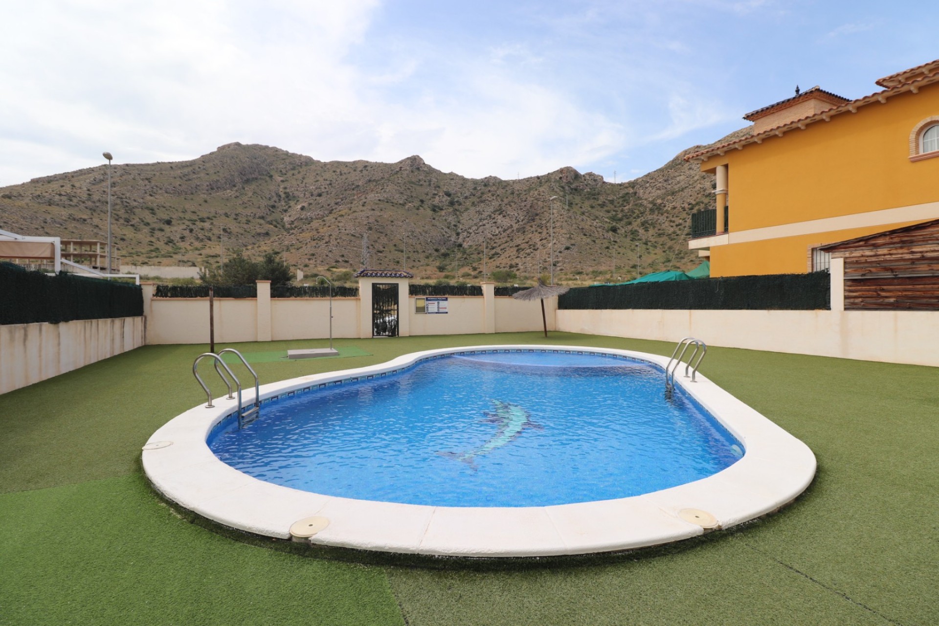 Re-Sale - Townhouse - Cox - Cox - Country