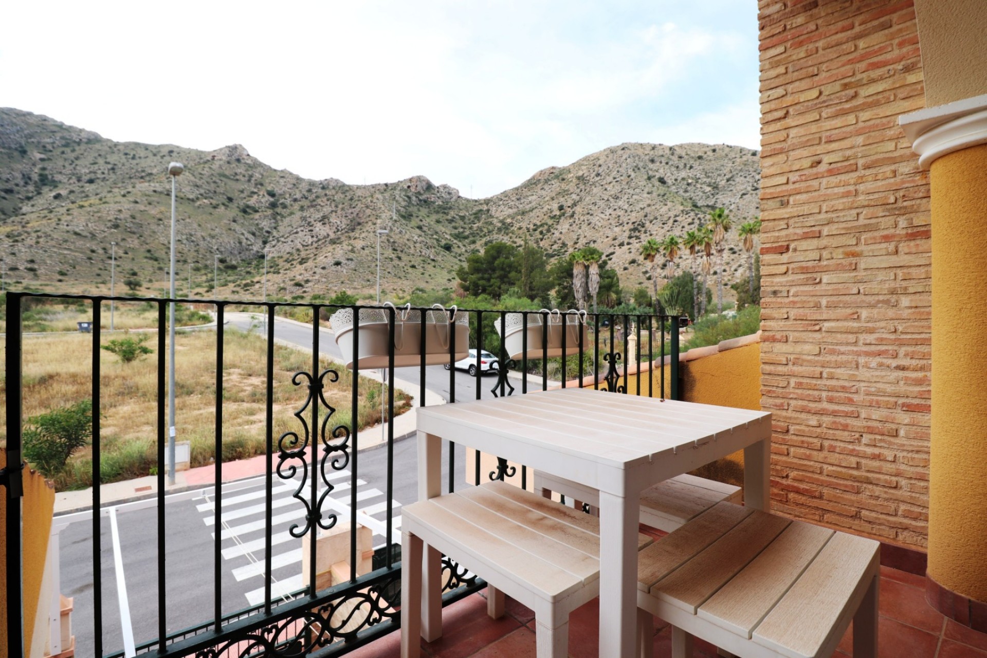 Re-Sale - Townhouse - Cox - Cox - Country