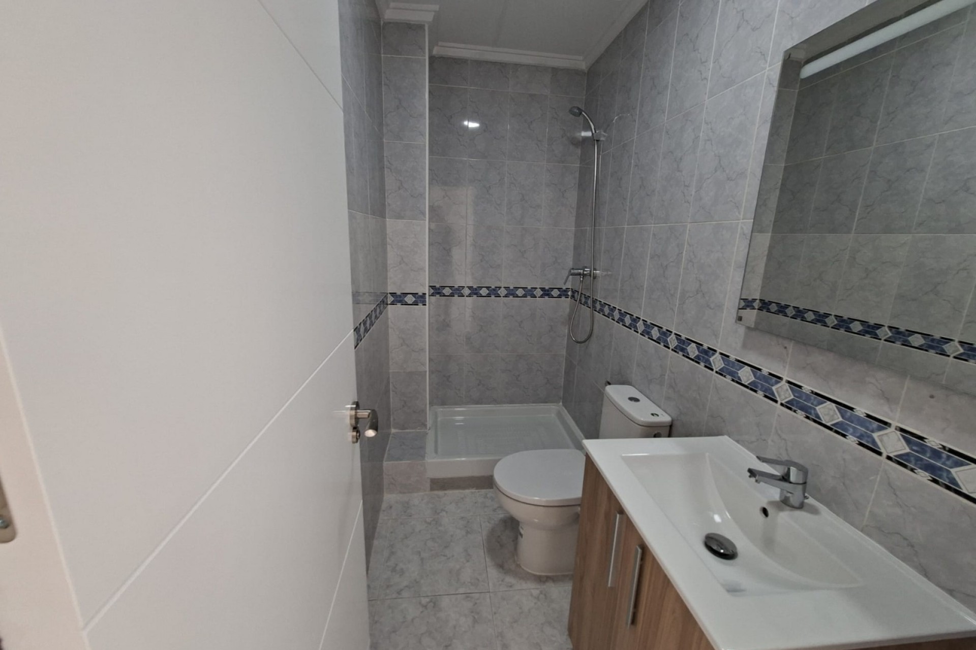 Re-Sale - Townhouse - La Marina - La Marina - Urbanization