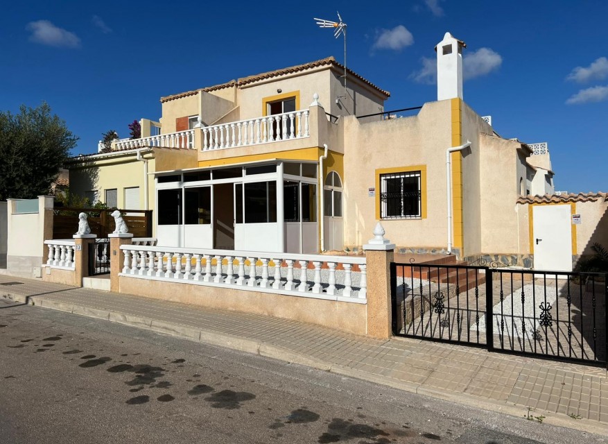 Re-Sale - Townhouse - Orihuela Costa - Punta Prima