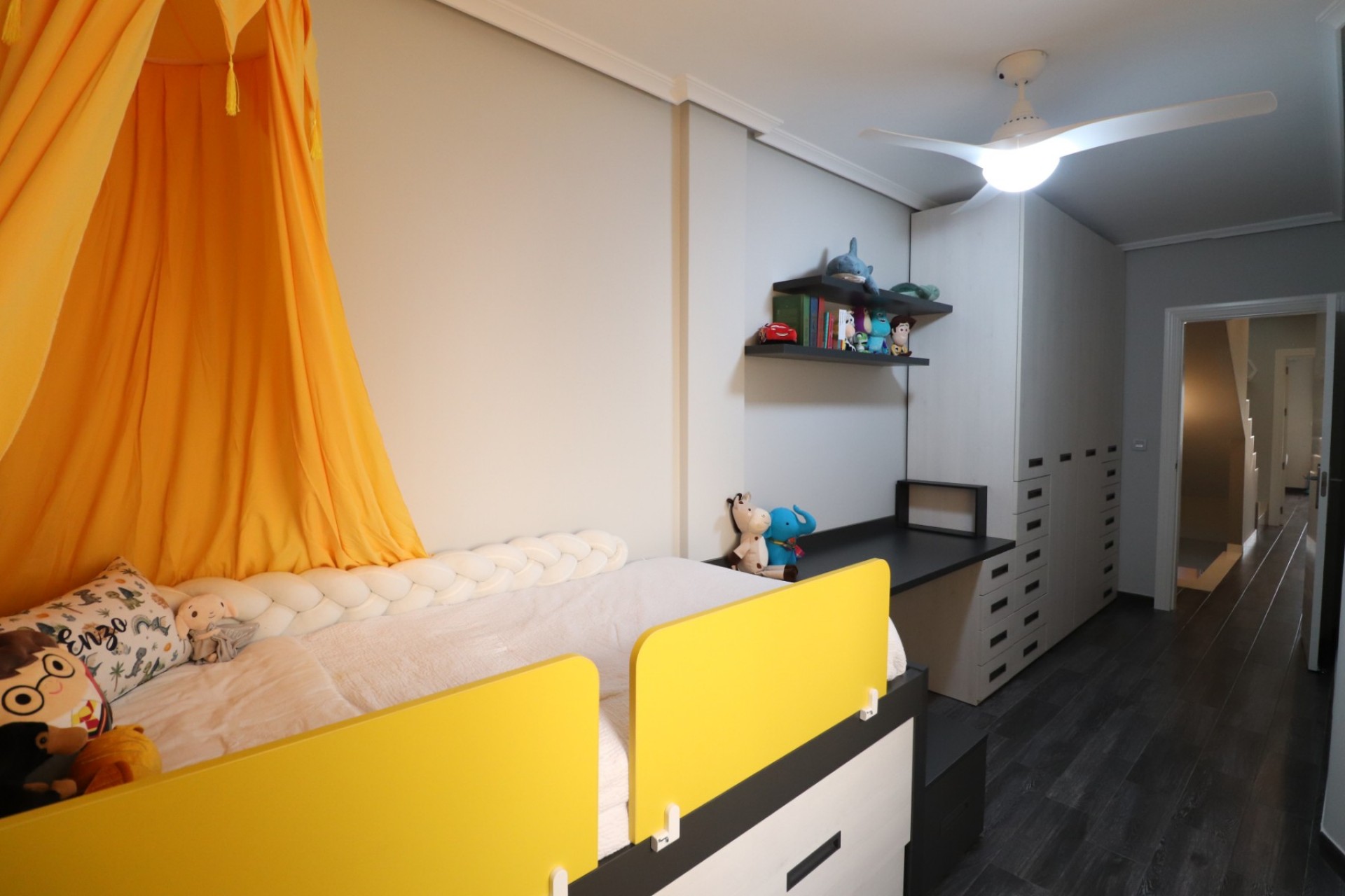 Re-Sale - Townhouse - Redovan - Redovan - Town