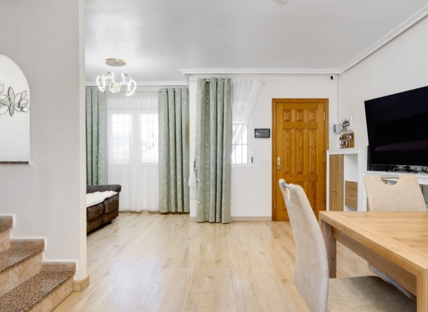 Re-Sale - Townhouse - Torrevieja - Aguas Nuevas