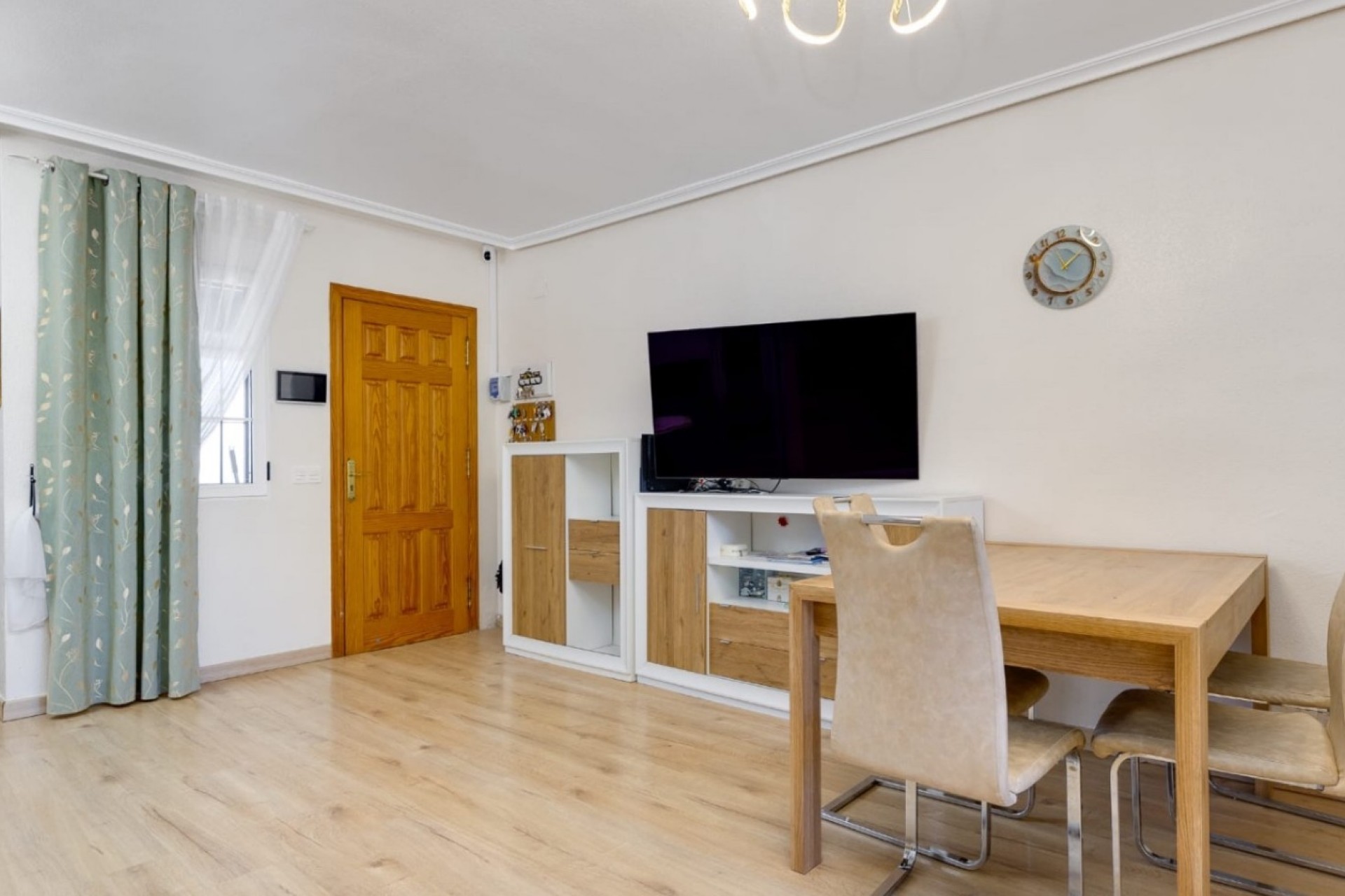 Re-Sale - Townhouse - Torrevieja - Aguas Nuevas