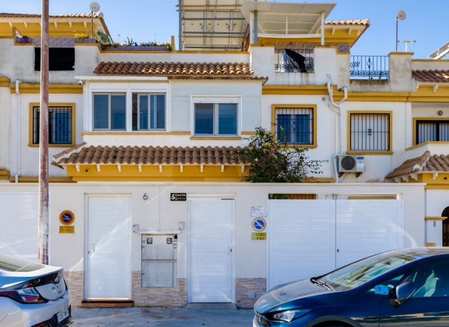 Re-Sale - Townhouse - Torrevieja - Aguas Nuevas
