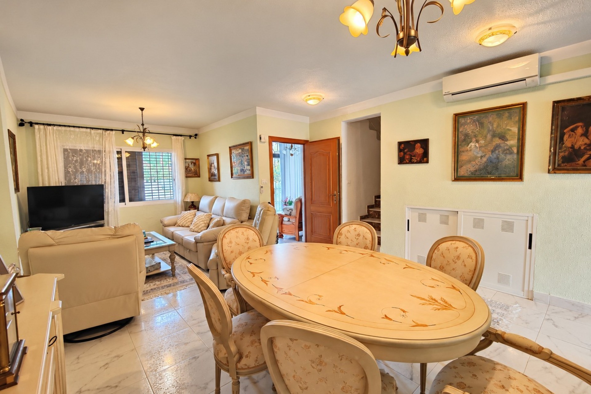 Re-Sale - Townhouse - Torrevieja - Torrevieja - Centre