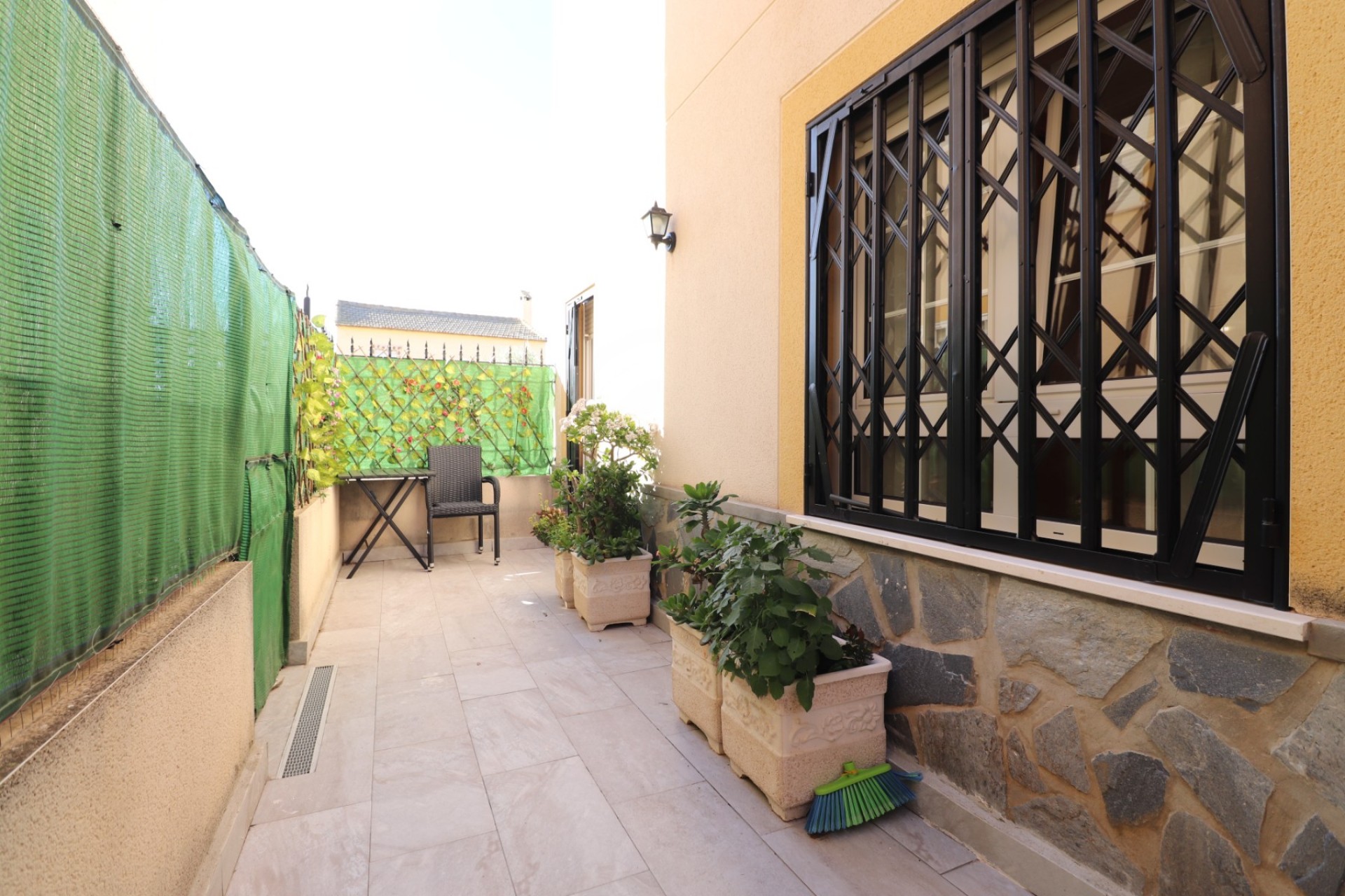 Rental - Apartment - Daya Nueva