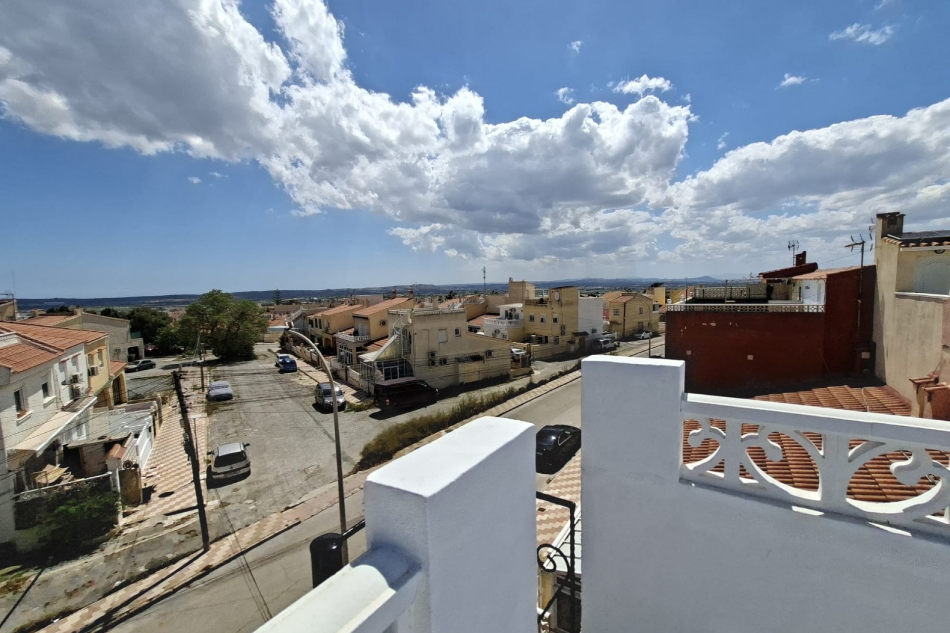 Reventa - Adosado - La Marina - La Marina - Urbanizacion