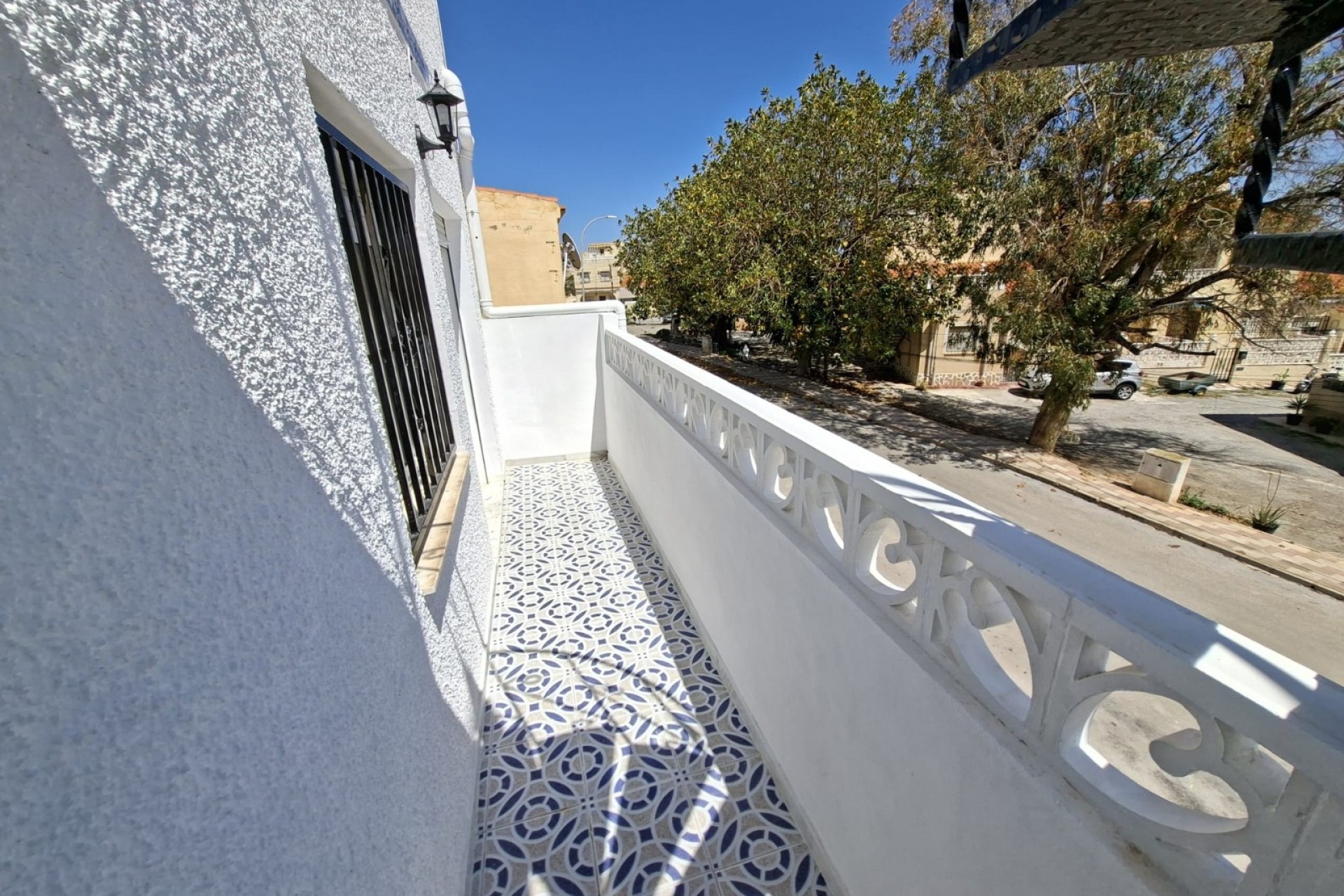 Reventa - Adosado - La Marina - La Marina - Urbanizacion