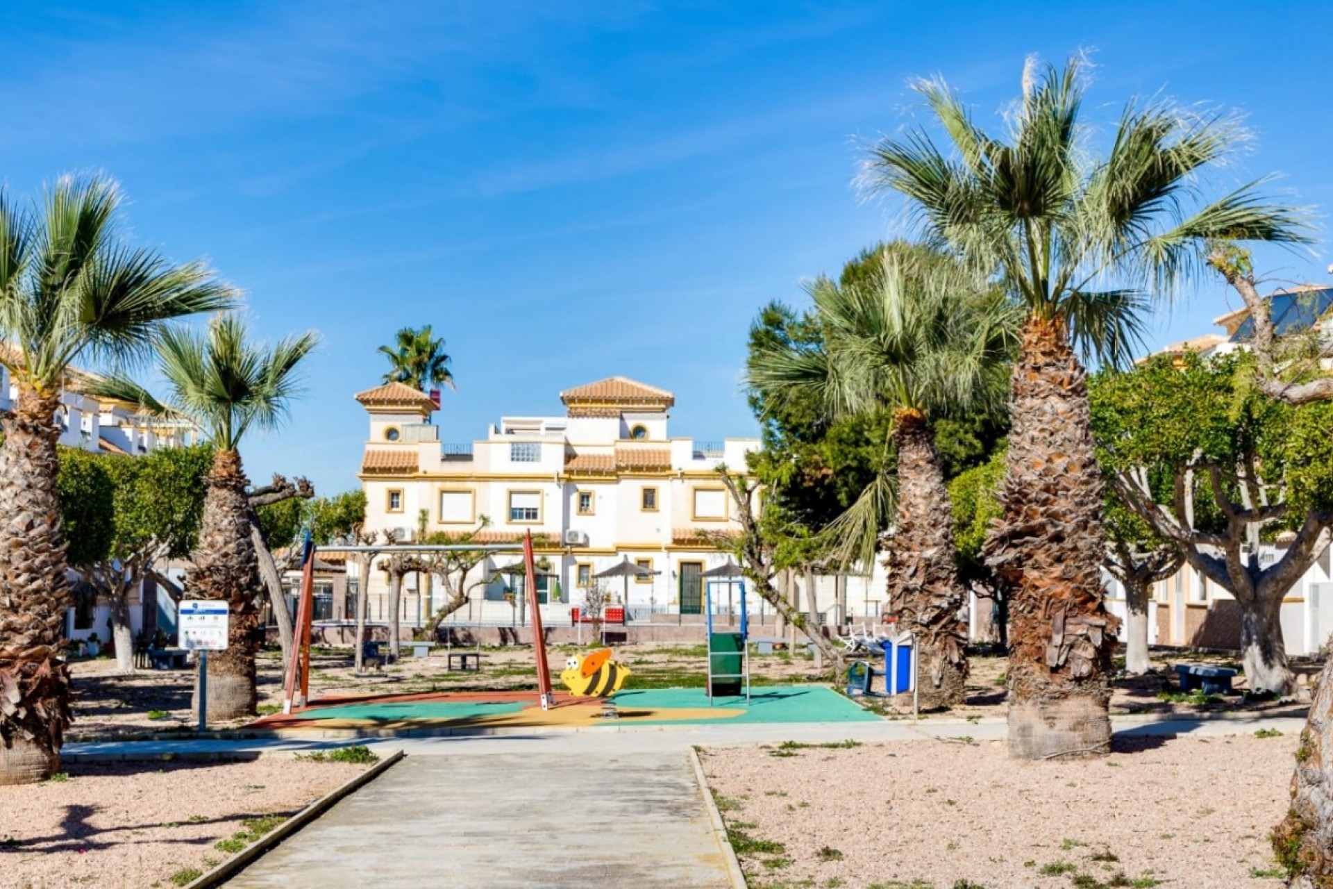 Reventa - Adosado - Torrevieja - Aguas Nuevas