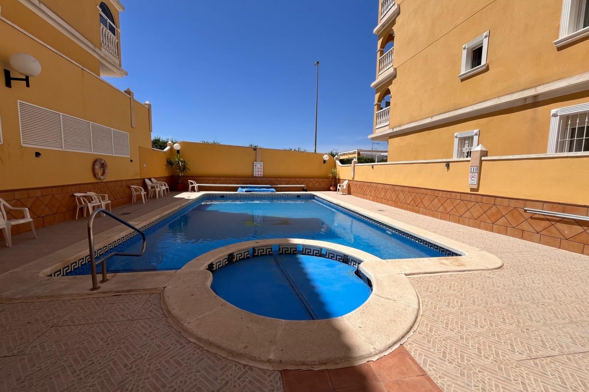 Reventa - Apartamento - Algorfa - Algorfa - Pueblo