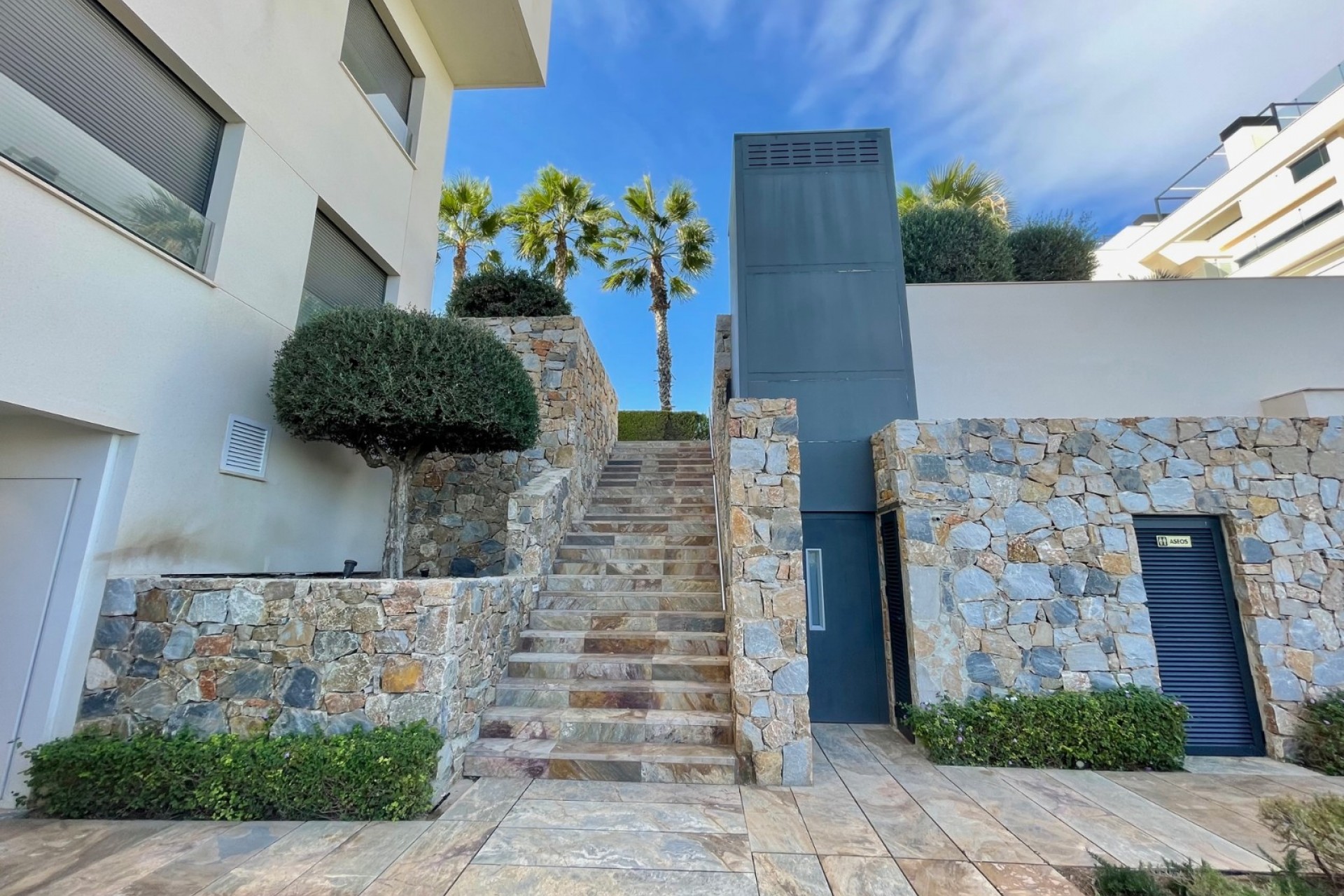 Reventa - Apartamento - Las Colinas Golf Resort