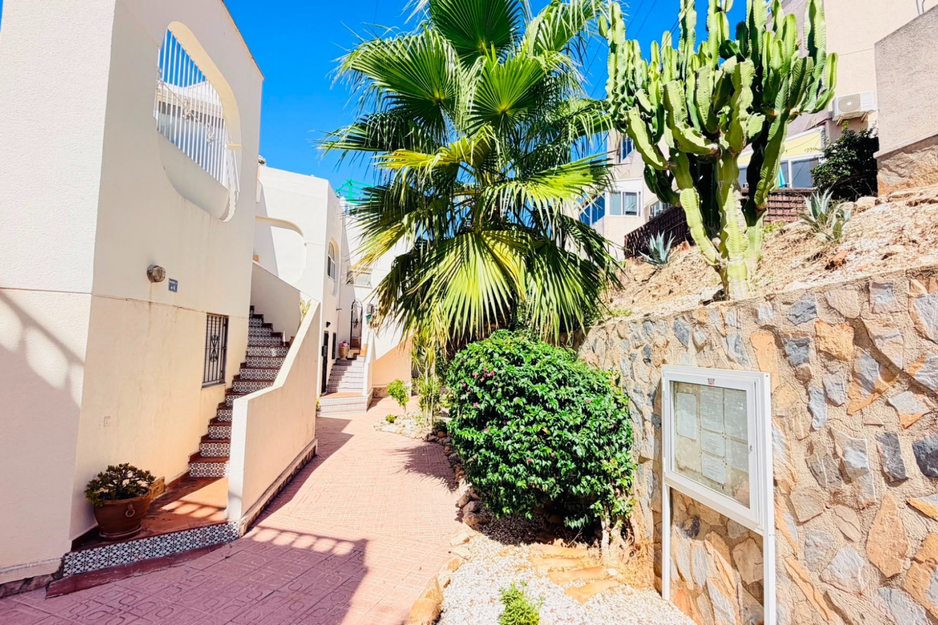 Reventa - Apartamento - San Miguel de Salinas - Las Comunicaciones