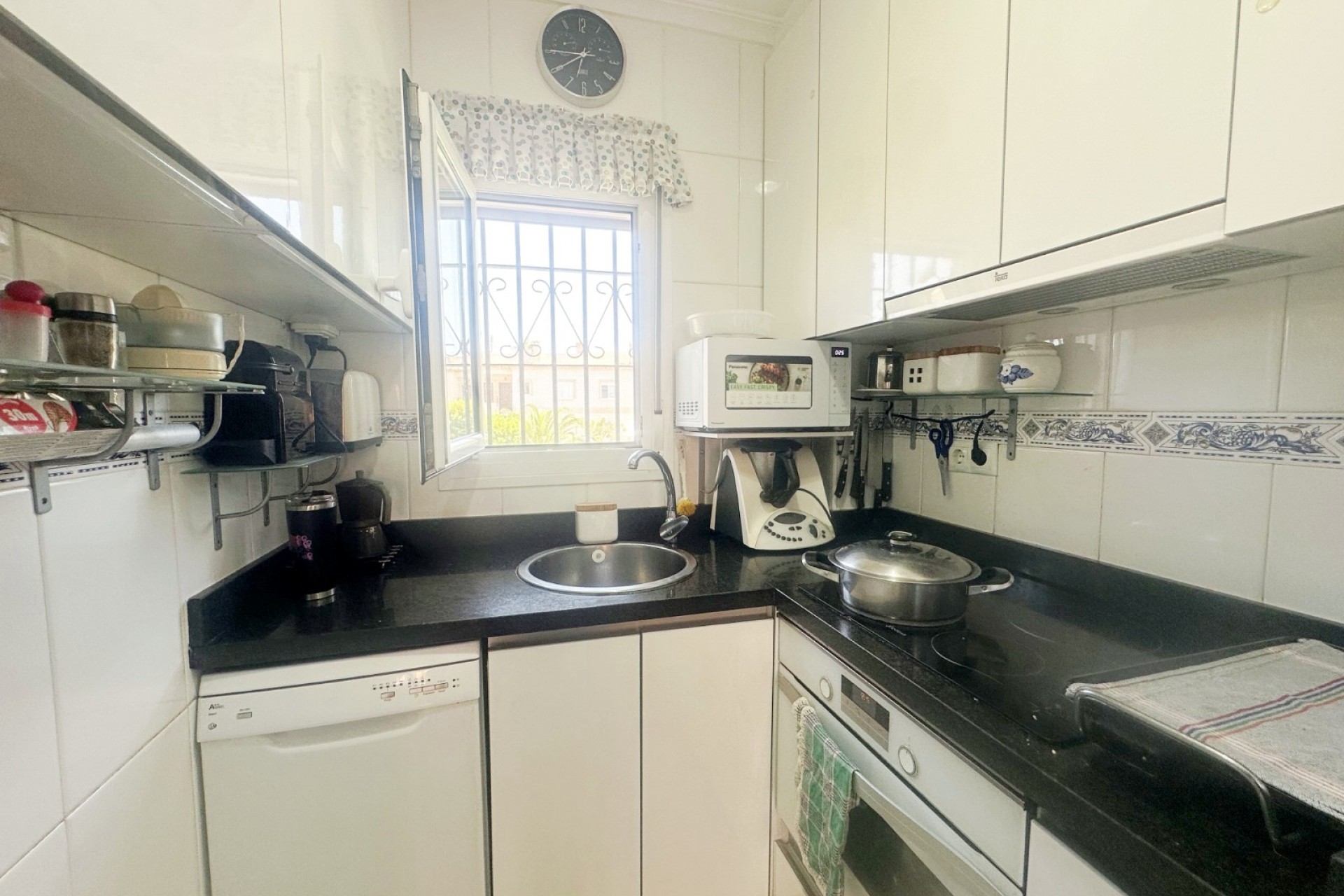 Reventa - Apartamento - Torrevieja - Aguas Nuevas