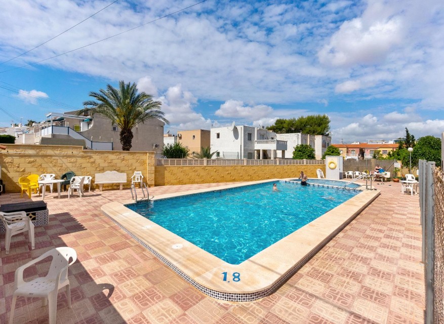 Reventa - Apartamento - Torrevieja - El Chaparral