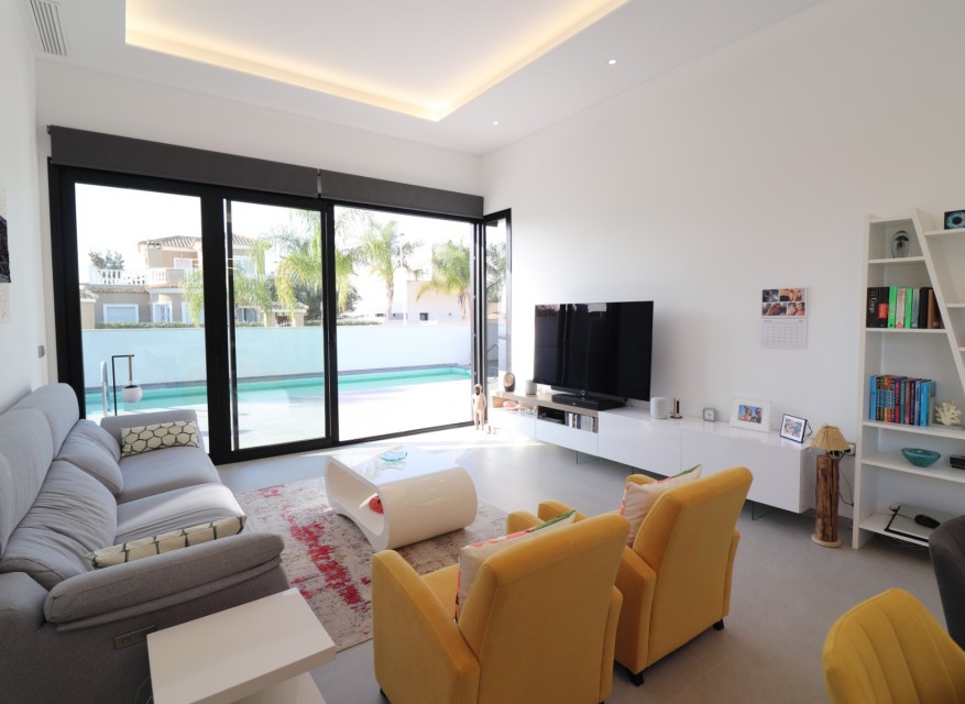 Reventa - Chalet - Formentera del Segura - Fincas de La Vega