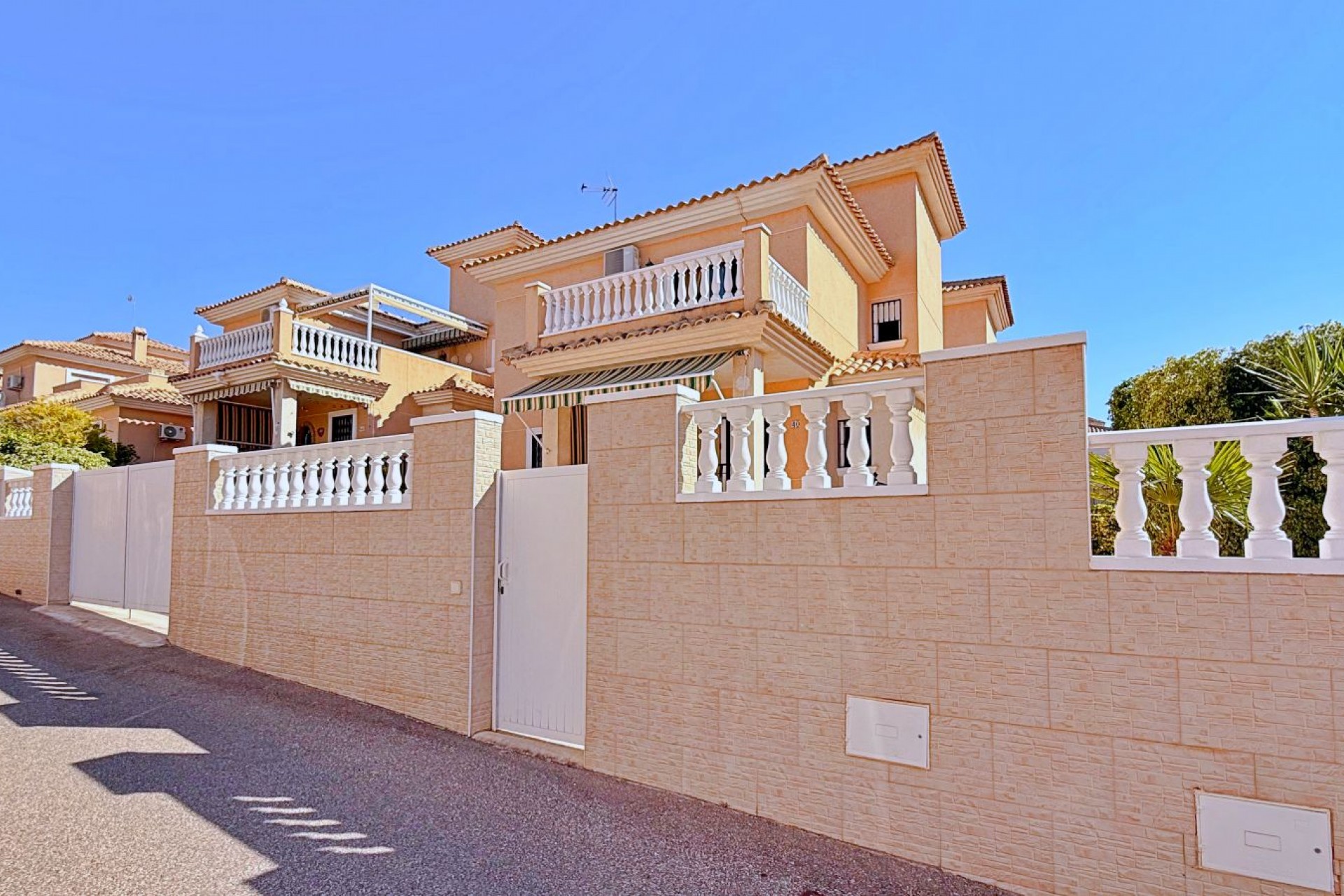 Reventa - Chalet - Orihuela Costa - Punta Prima