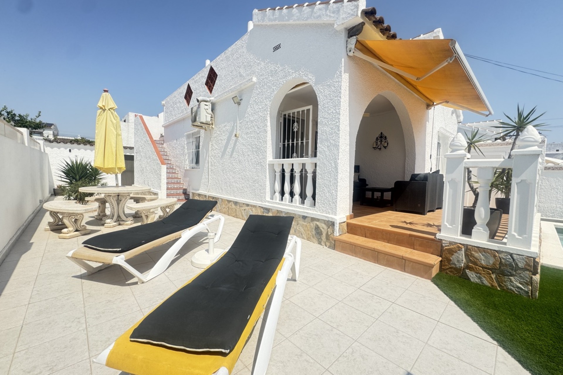 Reventa - Chalet - Orihuela Costa - Villamartin