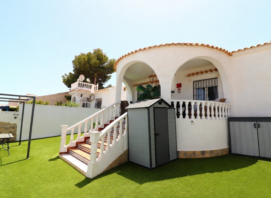 Reventa - Chalet - Orihuela Costa - Villamartin