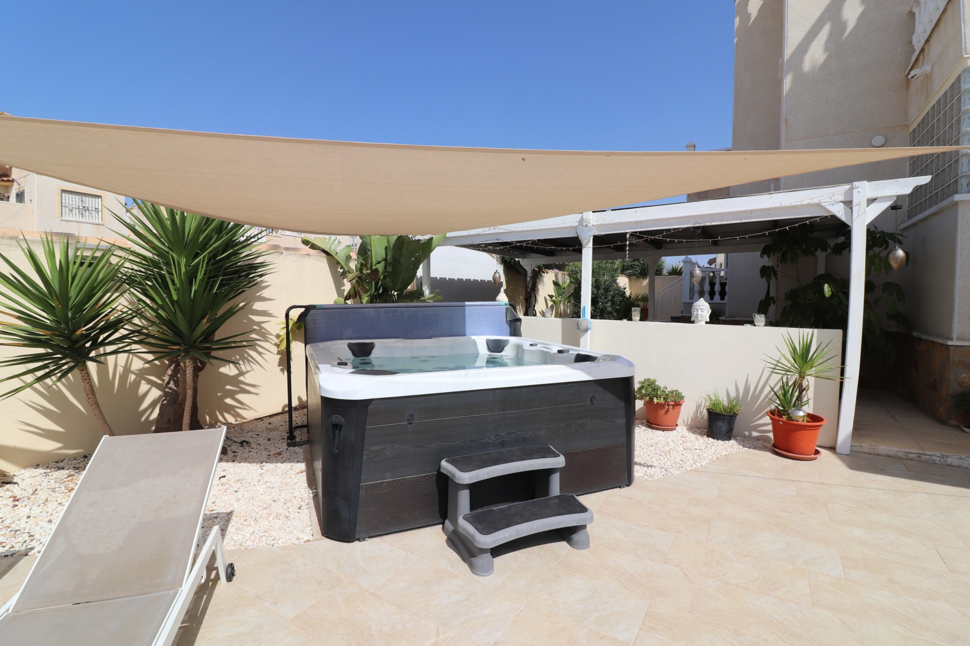 Reventa - Chalet - San Miguel de Salinas - Lake View Mansions